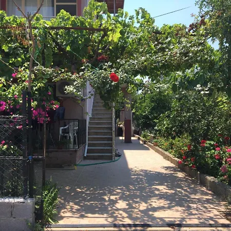 Begonvil 1 Apartment